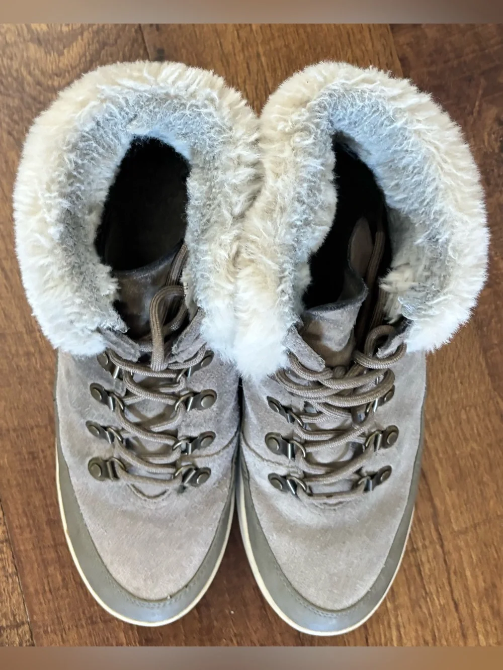 kookaburra by ugg tynlee lace up winter boots for women size 9